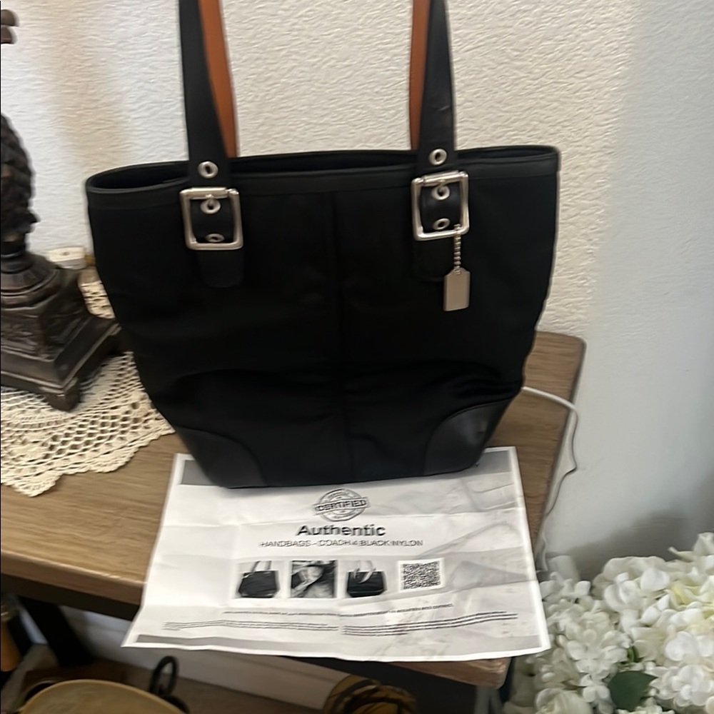 Coach black shoulder tote GUC